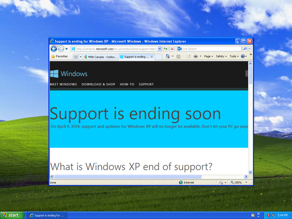 Крупные организации могут   платить непомерные сборы   для постоянной пользовательской поддержки Windows XP, но эти обновления никогда не будут распространяться на обычных пользователей или малых предприятий